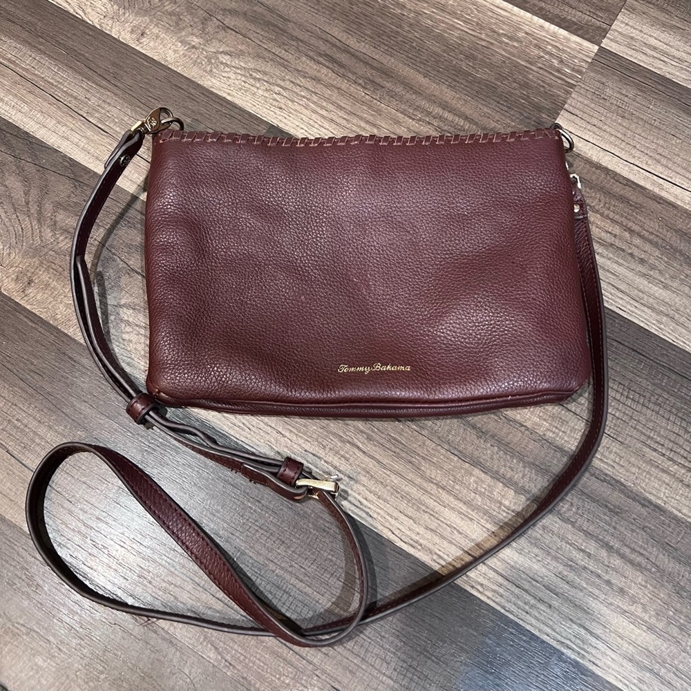 ❤️BUY 2 GET 1 FREE❤️ Tommy Bahama Brown Crossbody Bag with Adjustable Strap